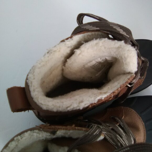 Cat & Jack Boys Winter Boot Lace Up Closure Color Brown / Black Rubber Size 1 NW - Picture 7 of 13